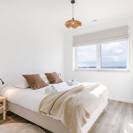 Huswell - Lovely New Apartment At The Harbor + Parking บรูจส์ ภายนอก รูปภาพ