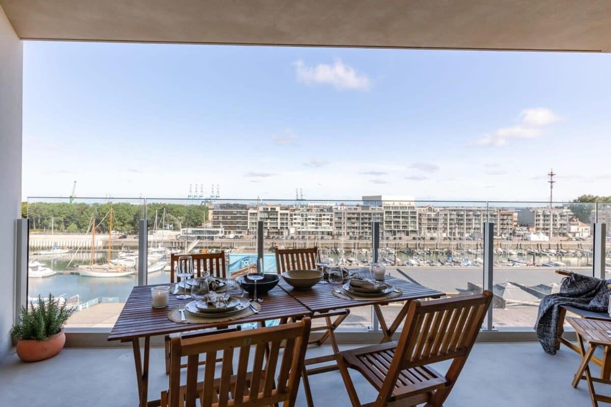 Huswell - Lovely New Apartment At The Harbor + Parking บรูจส์ ภายนอก รูปภาพ