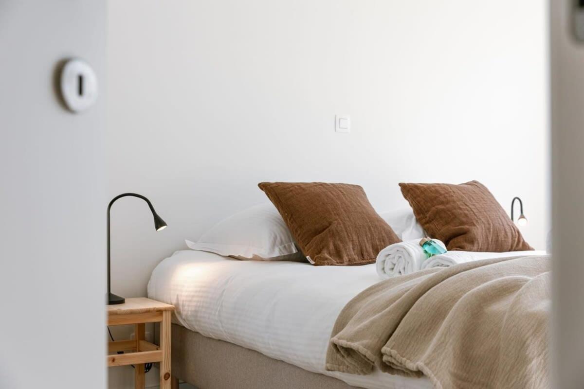 Huswell - Lovely New Apartment At The Harbor + Parking บรูจส์ ภายนอก รูปภาพ