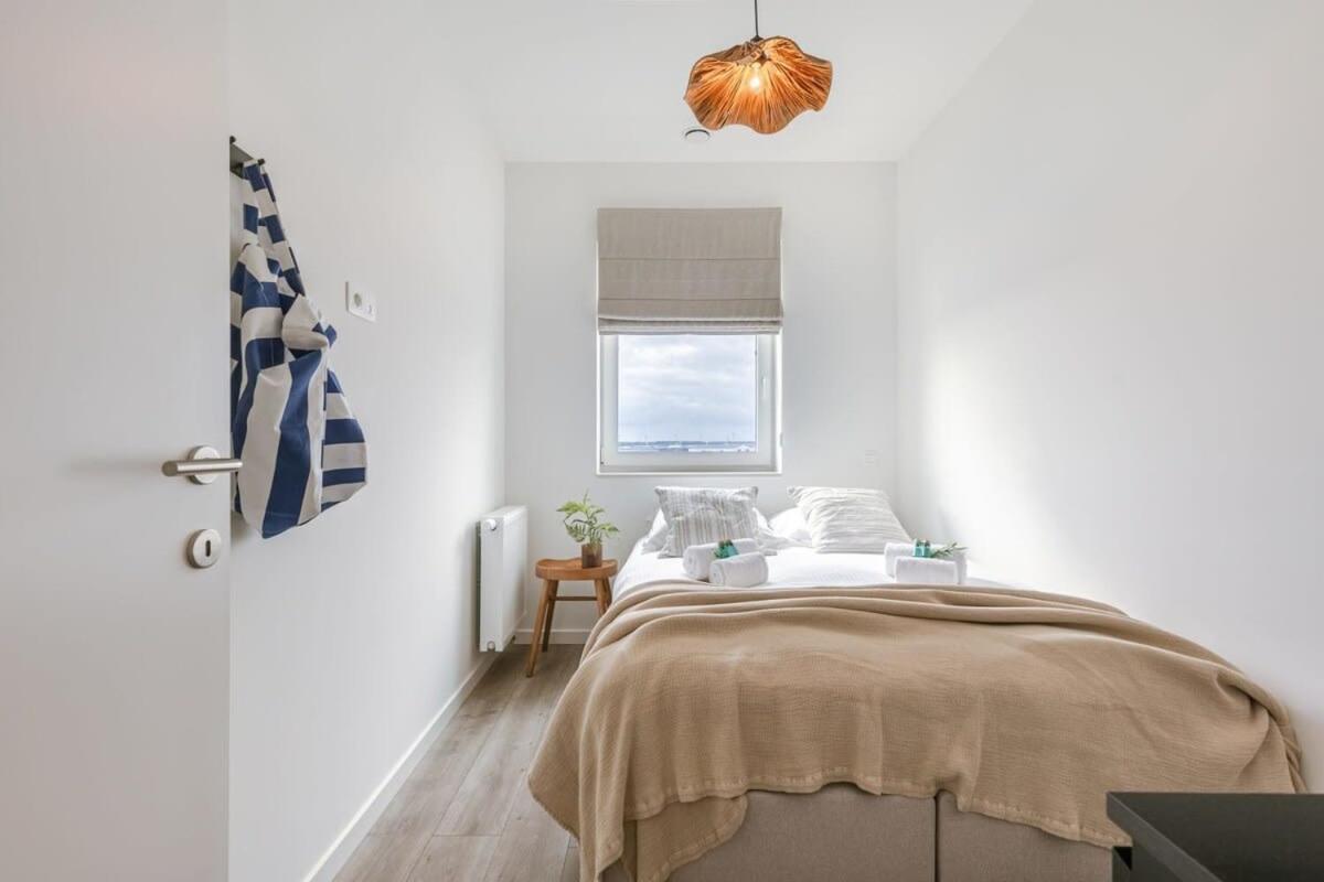 Huswell - Lovely New Apartment At The Harbor + Parking บรูจส์ ภายนอก รูปภาพ