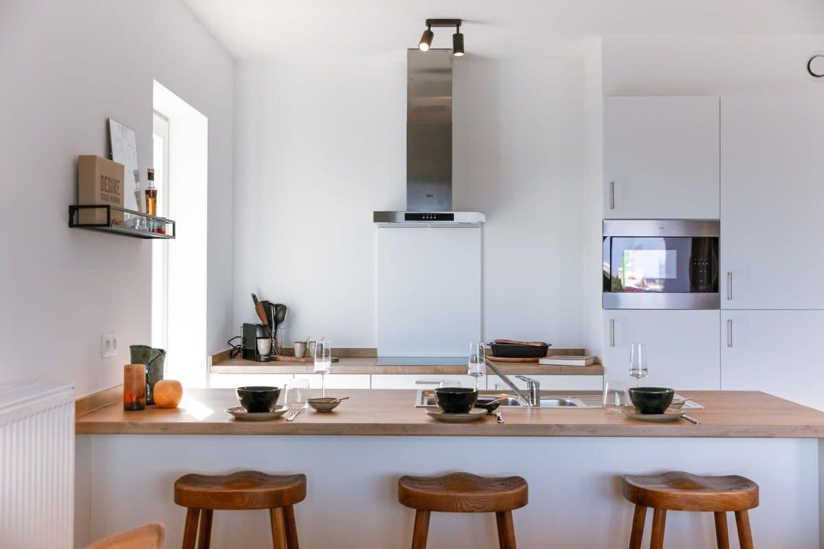 Huswell - Lovely New Apartment At The Harbor + Parking บรูจส์ ภายนอก รูปภาพ